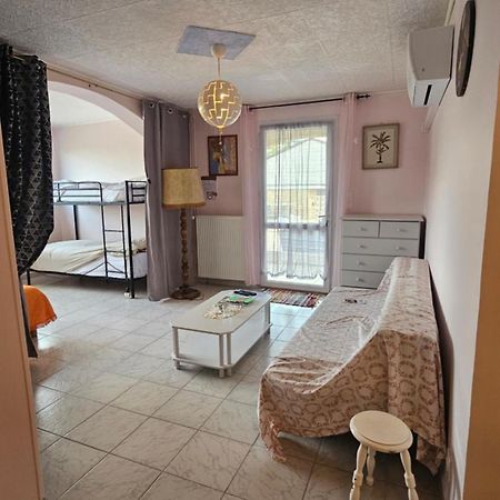 Gite Esprit Etape Saint-Barthélemy-de-Vals 외부 사진