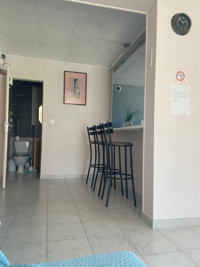 Gite Esprit Etape Saint-Barthélemy-de-Vals 외부 사진