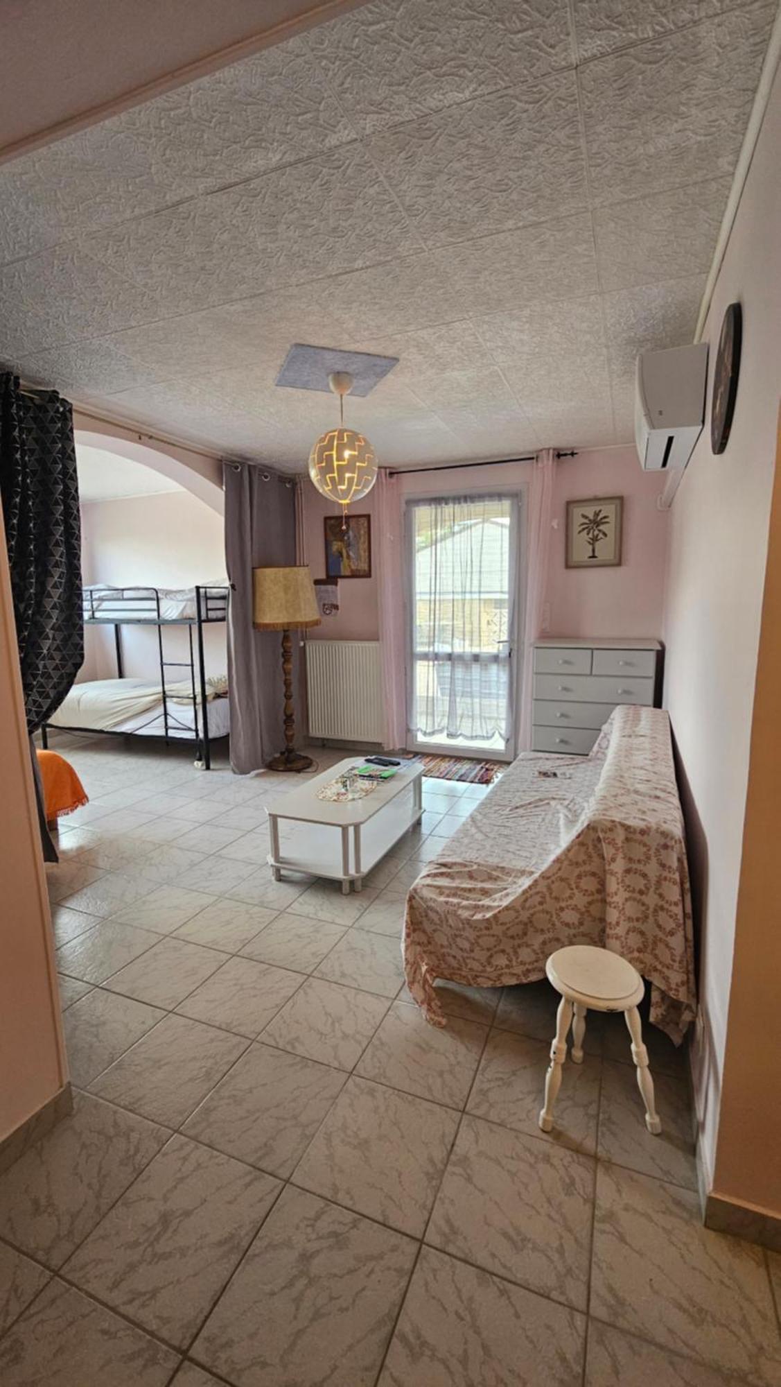 Gite Esprit Etape Saint-Barthélemy-de-Vals 외부 사진